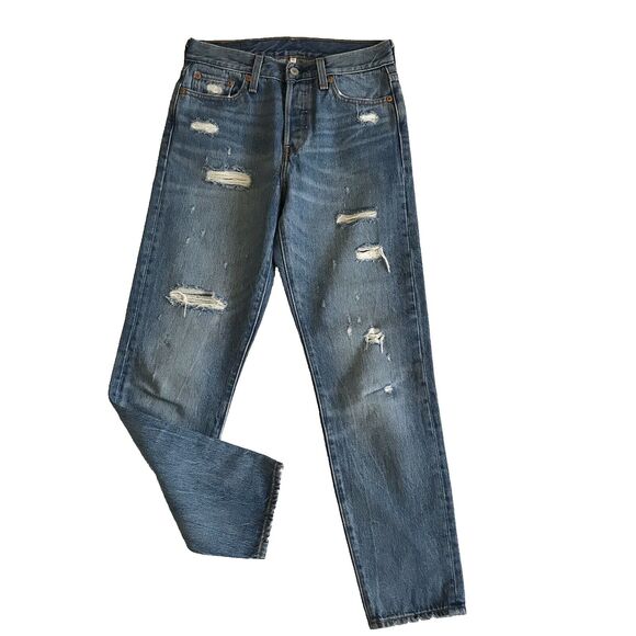 LEVI'S Women’s 26 X 28 The Wedgie Ankle Jeans Distressed Button Fly Style 22861 - Picture 1 of 11